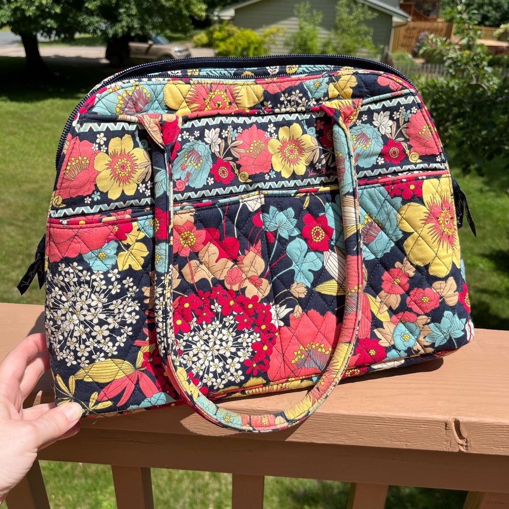 Vera Bradley HAPPY SNAIL quilted bowler style bag * GREAT CONDITION *